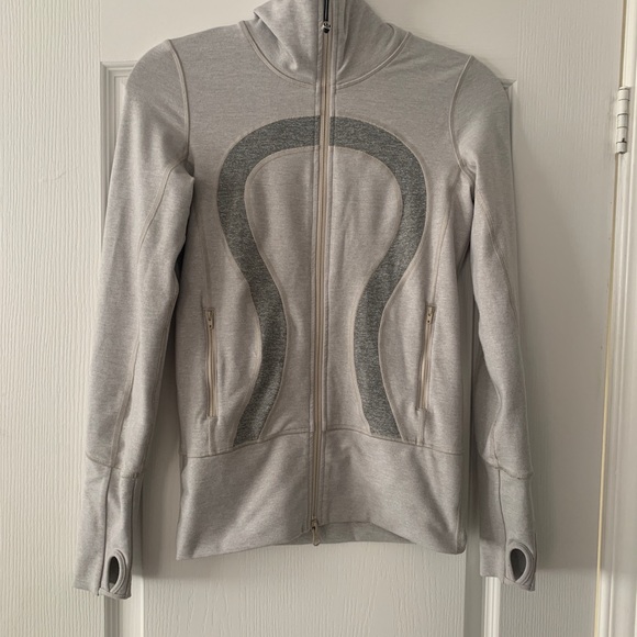 Lululemon In Stride Jacket Size 2 - Picture 2 of 5